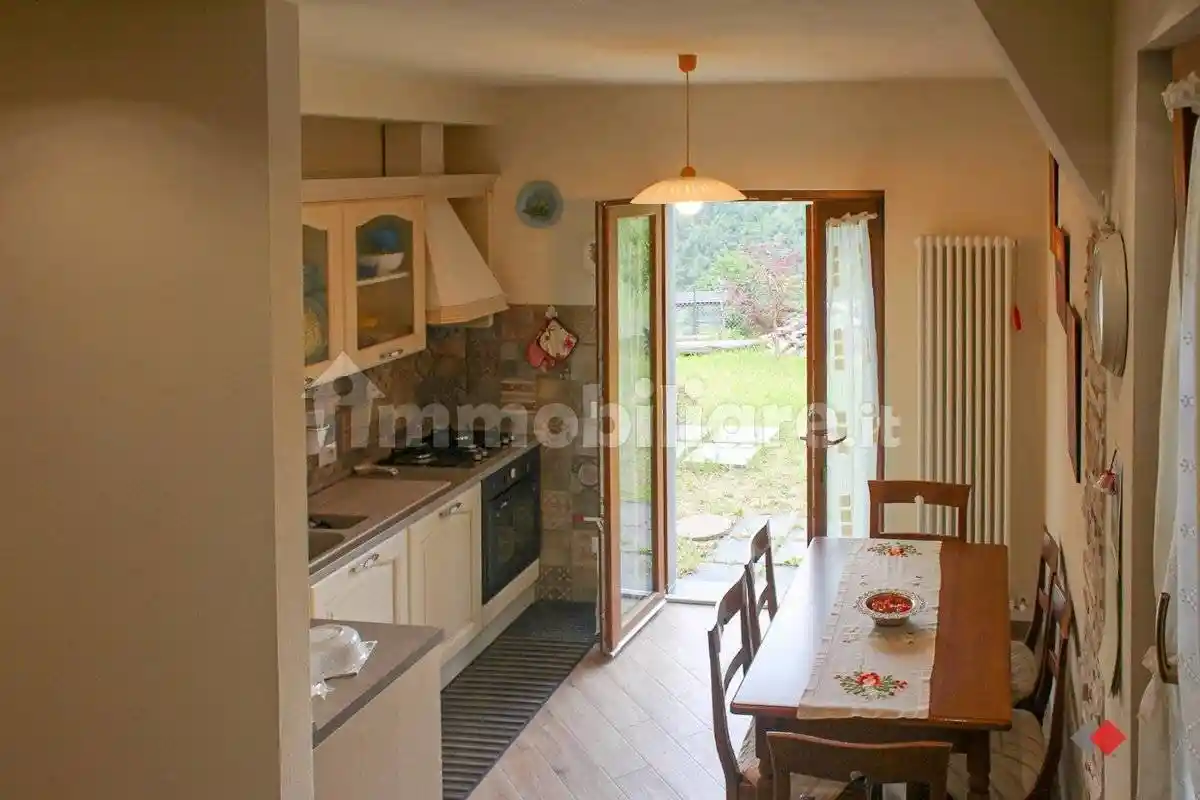 Villa in vendita a Castelnuovo di Garfagnana