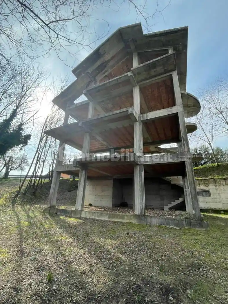 Palazzo - Edificio in vendita a Torrice