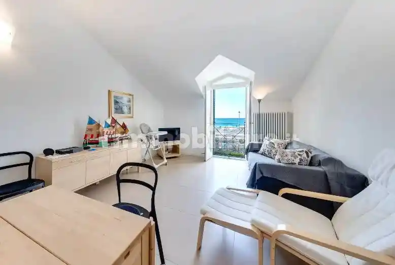 Appartamento in vendita a Bordighera