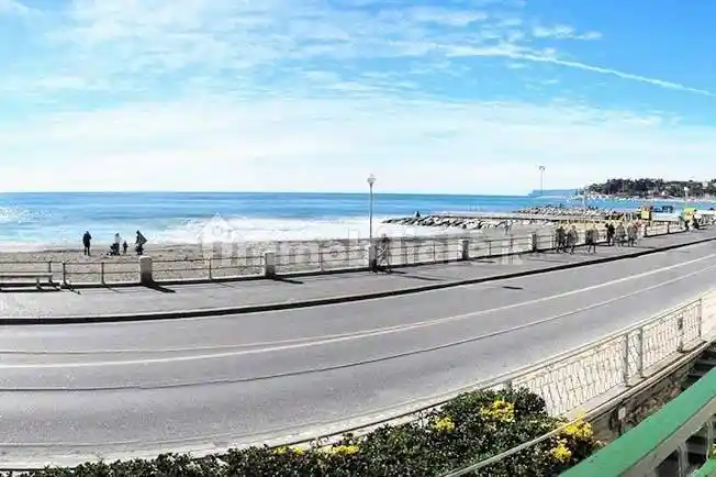 Appartamento in affitto a Varazze