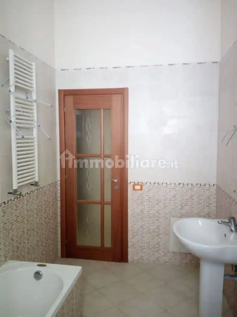 Trilocale via San Martino alla Giudea 3, Centro, Capua - foto 2