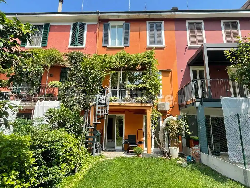 Villetta a schiera in affitto a Milano
