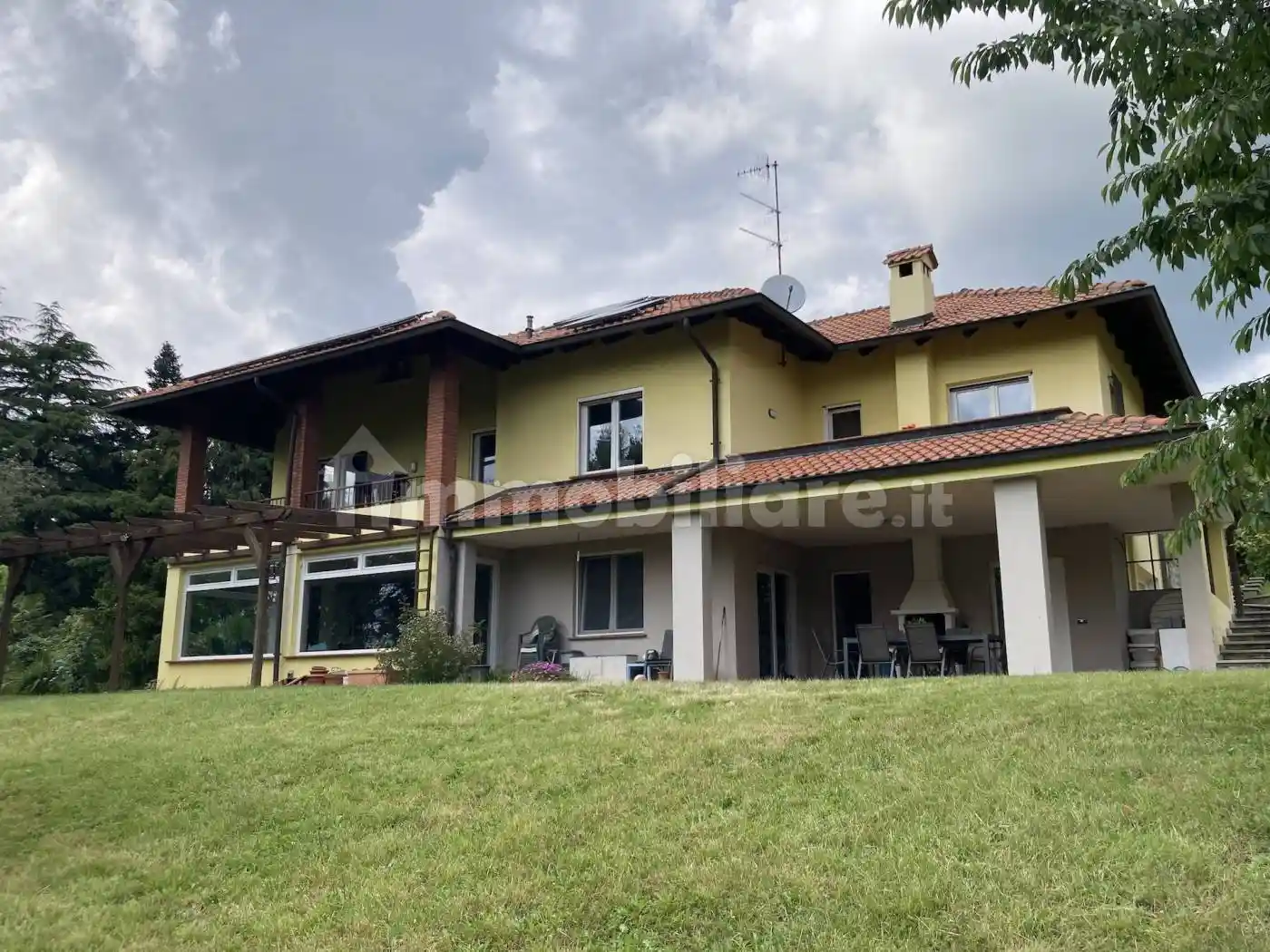 Villa in vendita a Vigliano Biellese