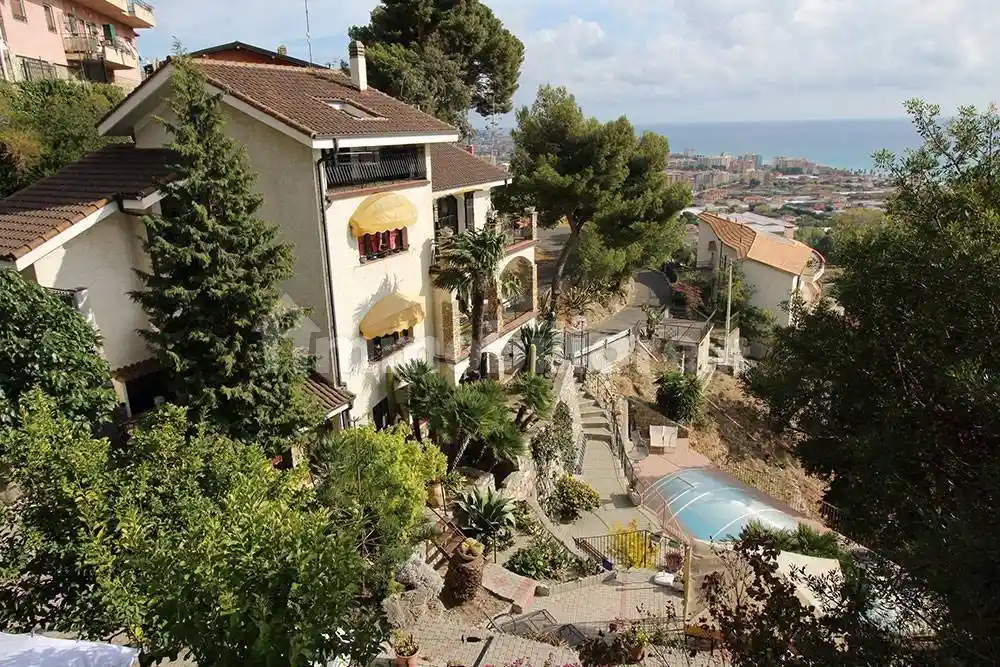 Villa in vendita a Ventimiglia