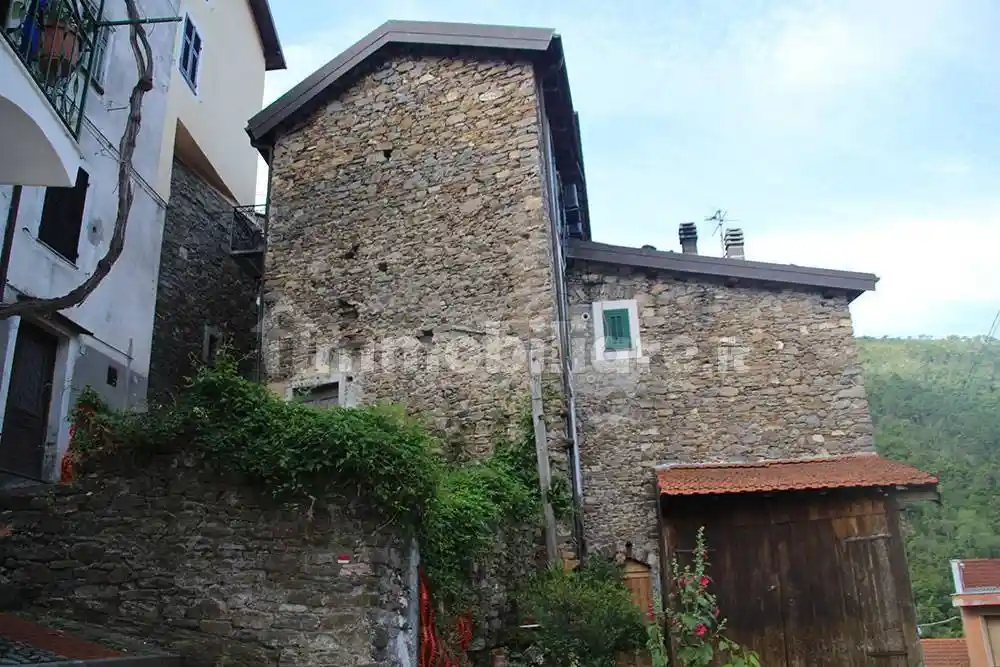 Appartamento in vendita a Castel Vittorio