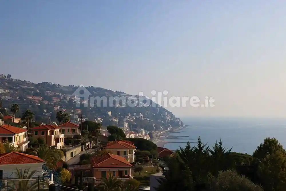 Villa in vendita a Ospedaletti