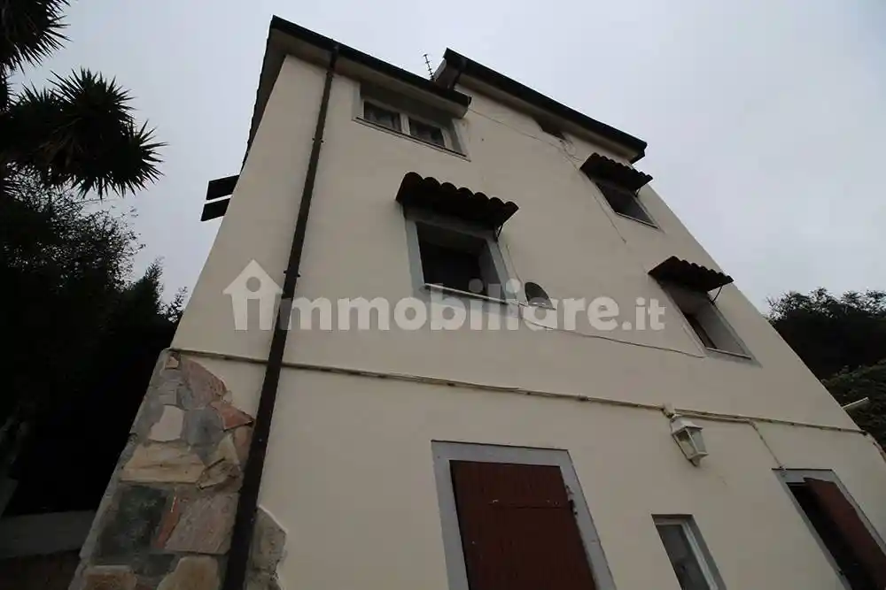 Rustico - Casale in vendita a Camporosso