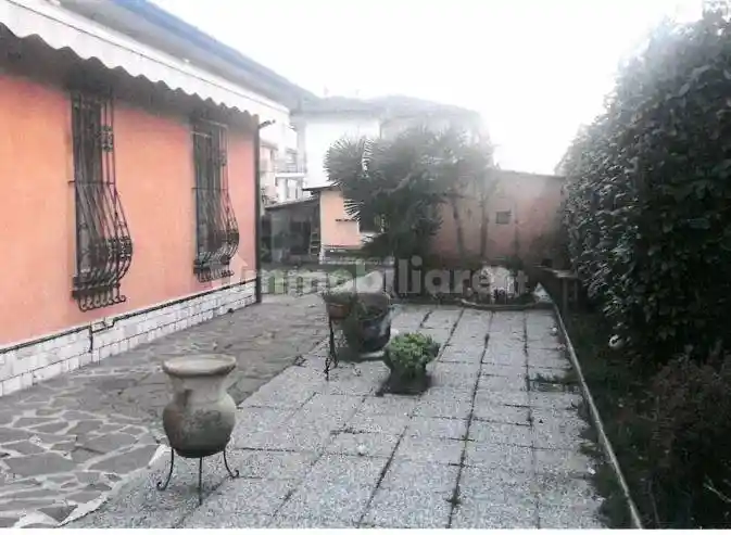 Appartamento in vendita a Dovera