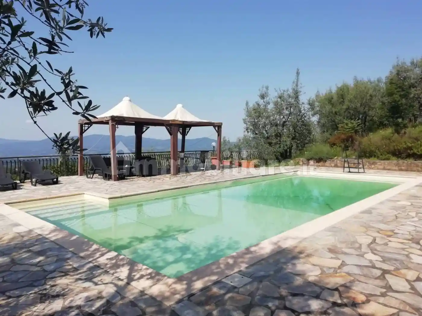 Rustico - Casale in vendita a Reggello