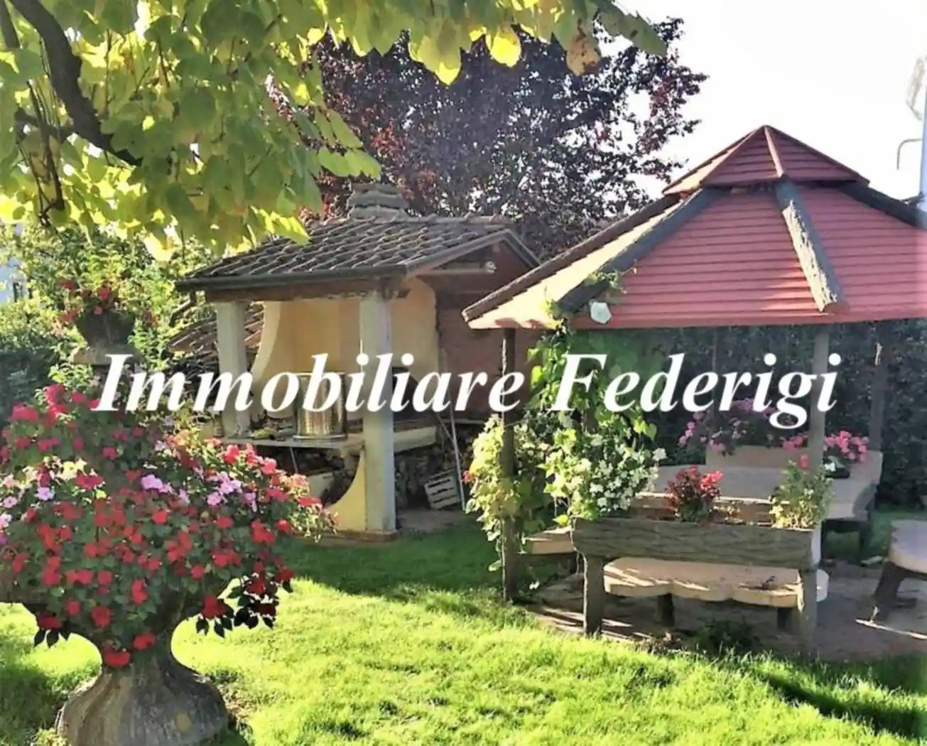 Villa in vendita a Castelnuovo Magra