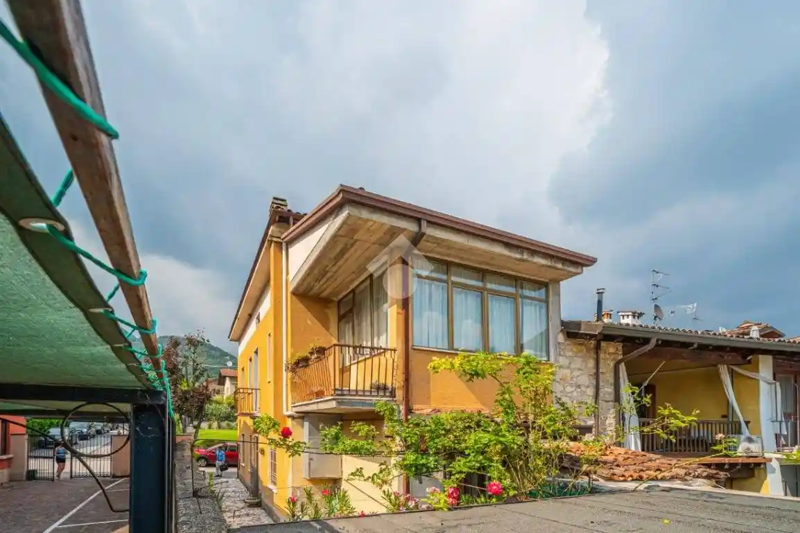 Casa indipendente in vendita a Botticino