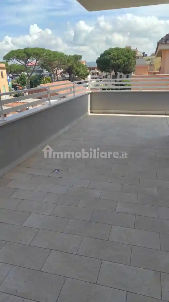 Appartamento in vendita a Ladispoli