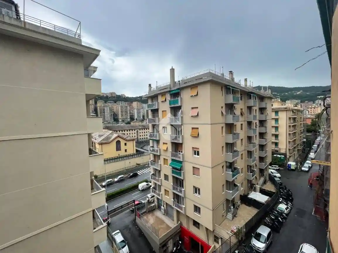 Appartamento in vendita a Genova