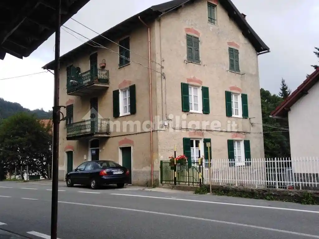 Appartamento in vendita a Urbe