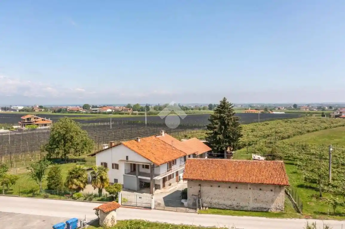 Casa indipendente in vendita a Revello