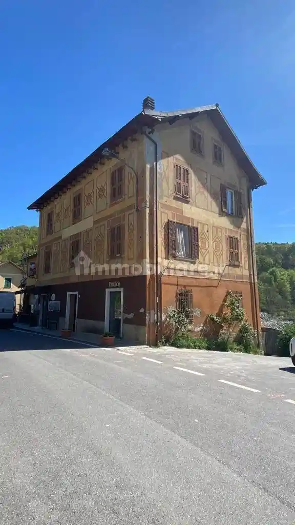 Appartamento in vendita a Urbe