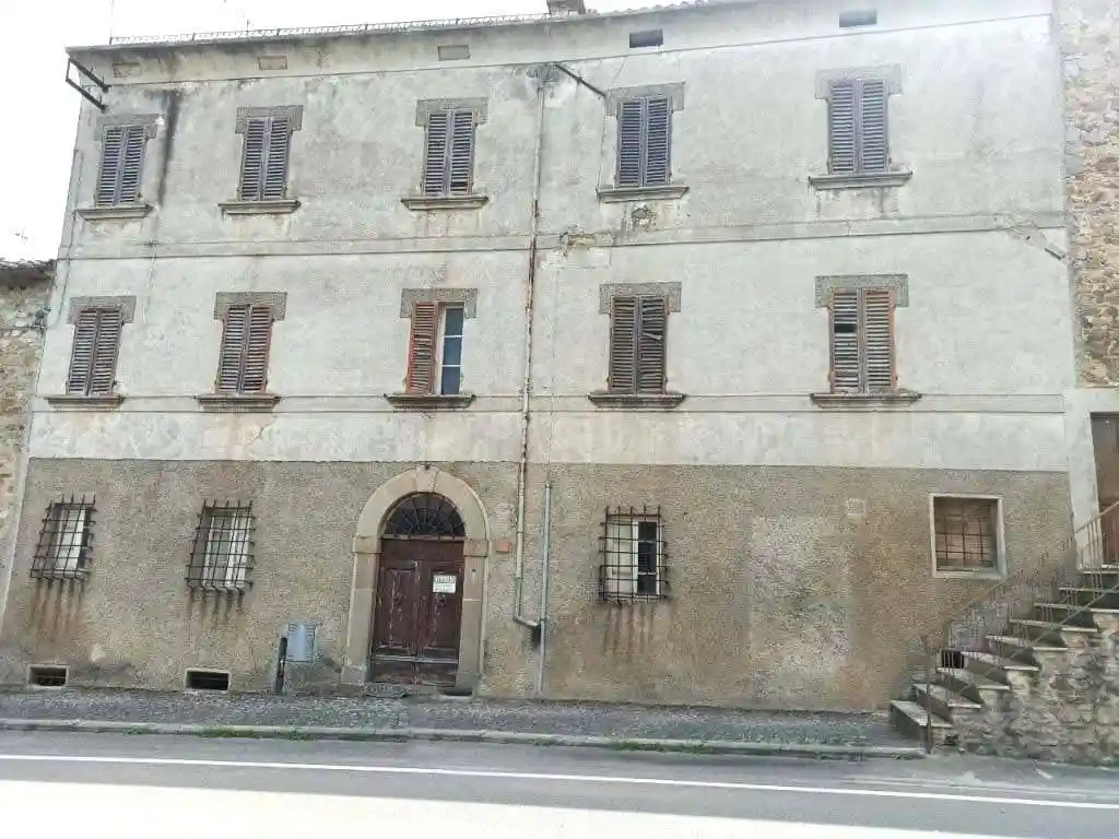 Palazzo - Edificio in vendita a Ficulle