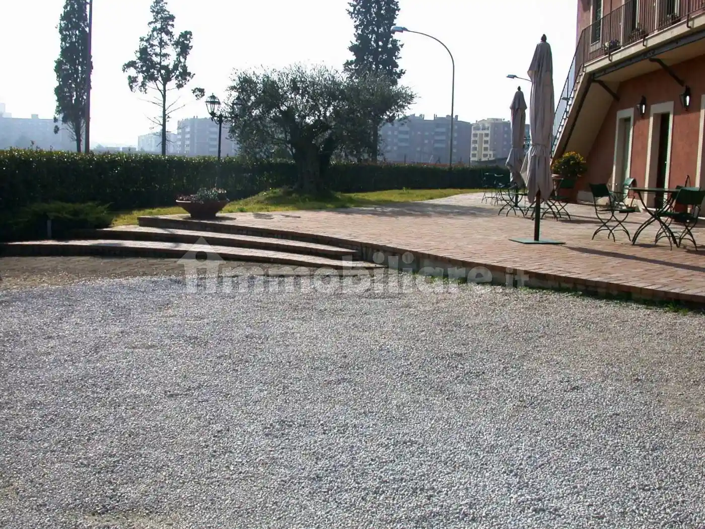 Palazzo - Edificio in Affitto - foto 3