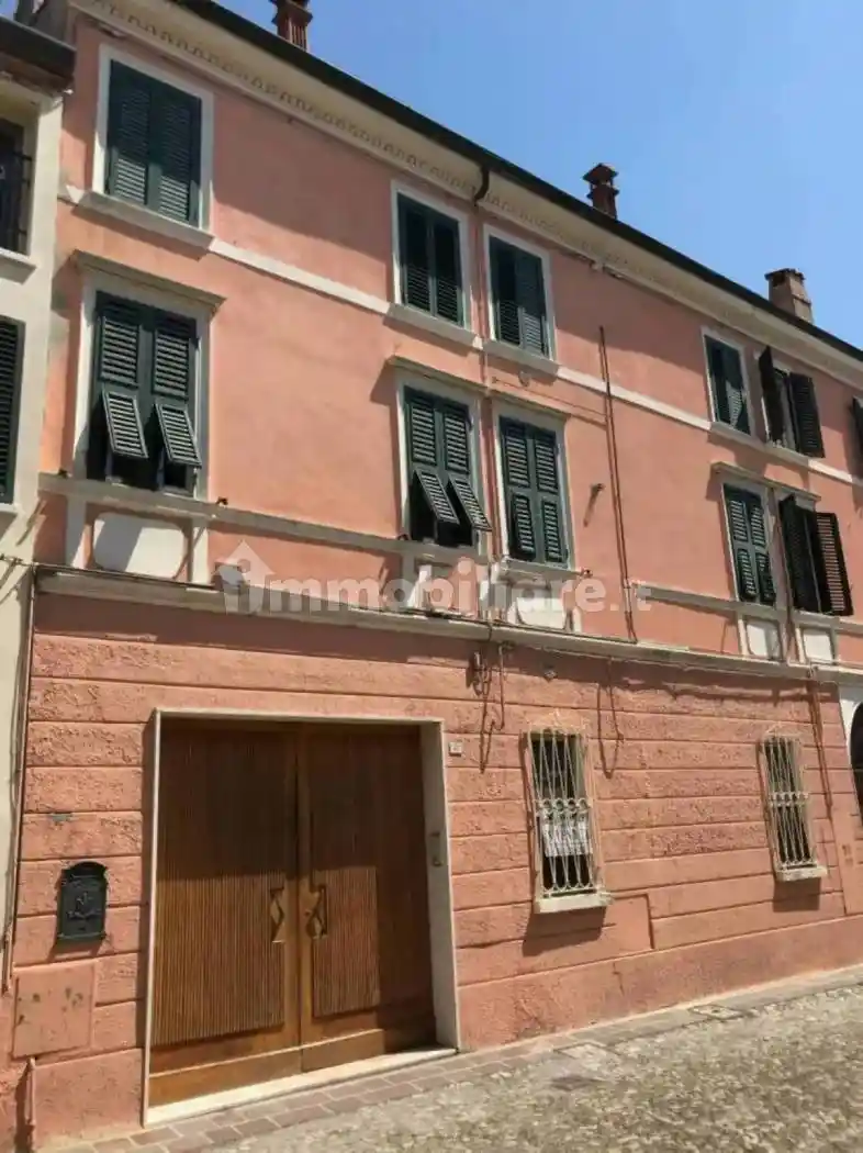 Palazzo - Edificio in vendita a Comacchio