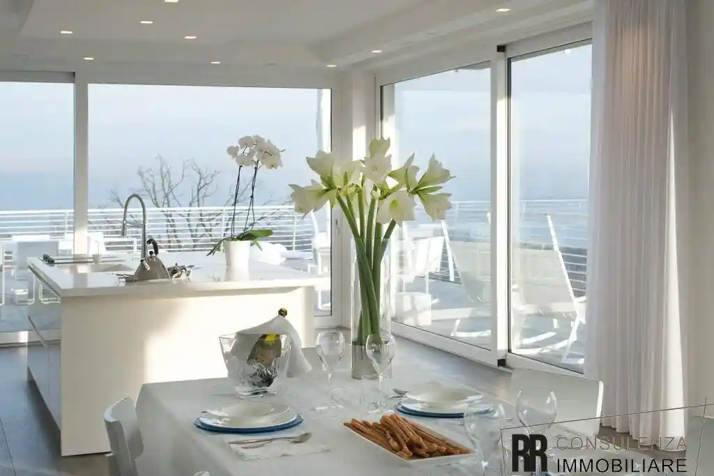 Appartamento in vendita a Padenghe sul Garda