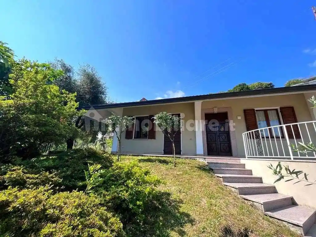 Villa in vendita a Baveno
