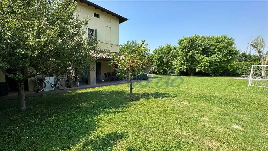 Villa in vendita a Piacenza