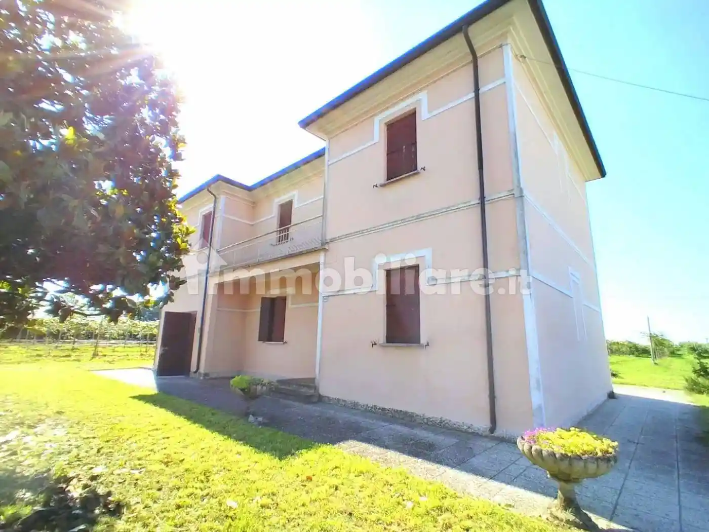 Villa in vendita a Giacciano con Baruchella