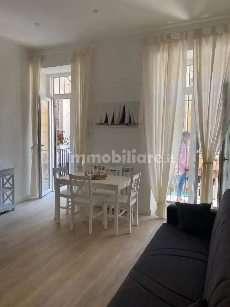 Appartamento in affitto a Portici