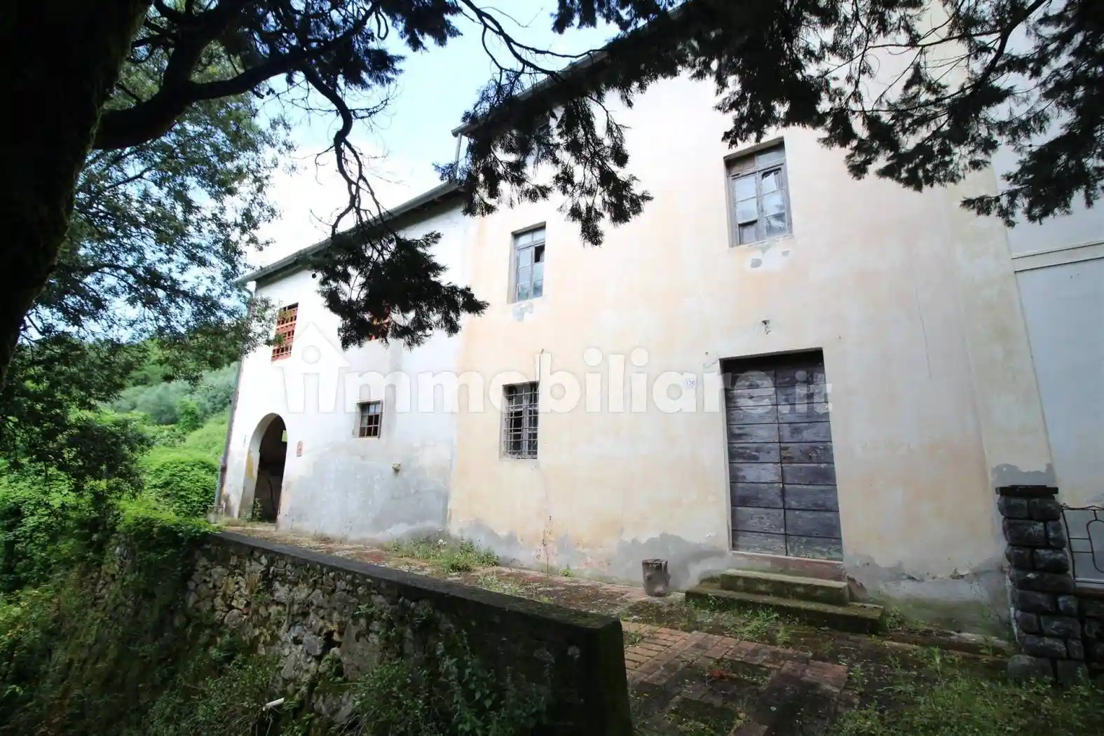 Rustico - Casale in vendita a Lucca