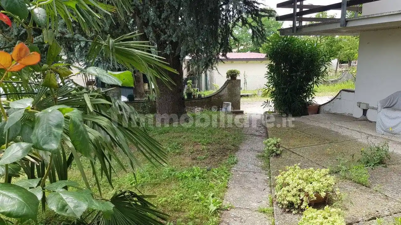 Villa in vendita a Mirandola