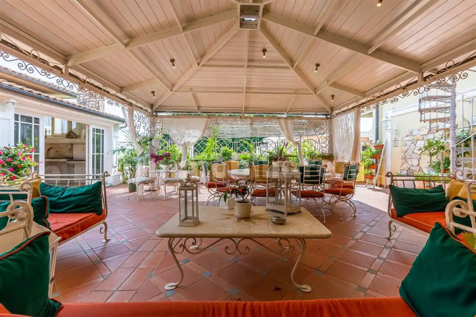 Villa in vendita a Pistoia