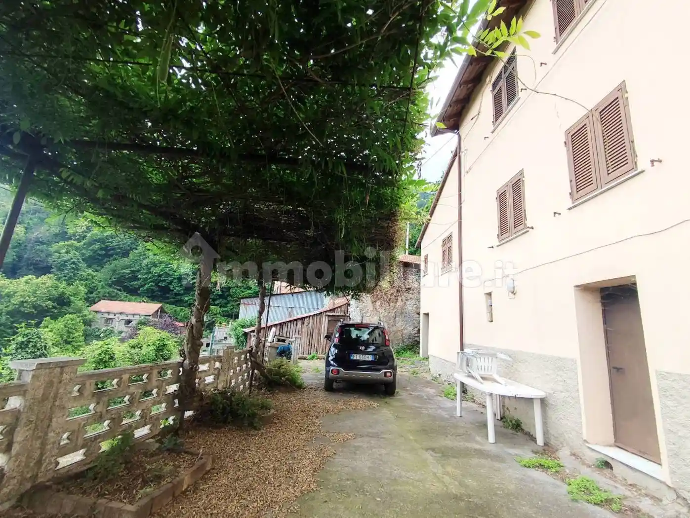 Casa indipendente in vendita a Genova
