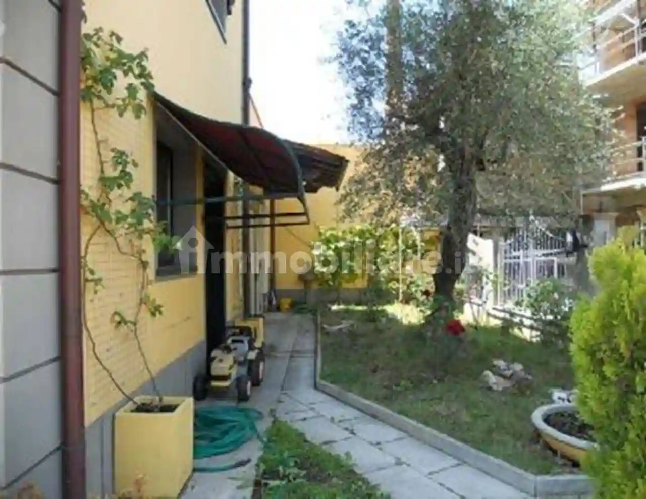 Palazzo - Edificio - foto 2