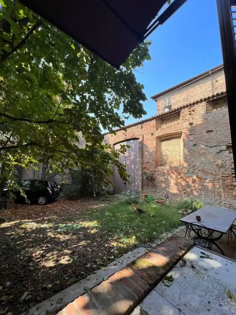 Casa indipendente in vendita a Piacenza