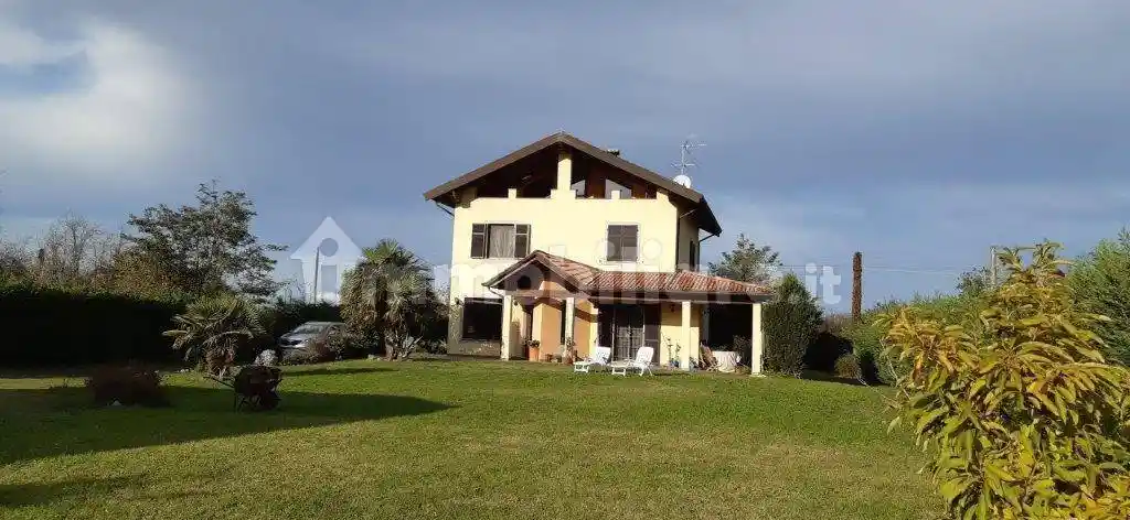 Villa in vendita a Alessandria