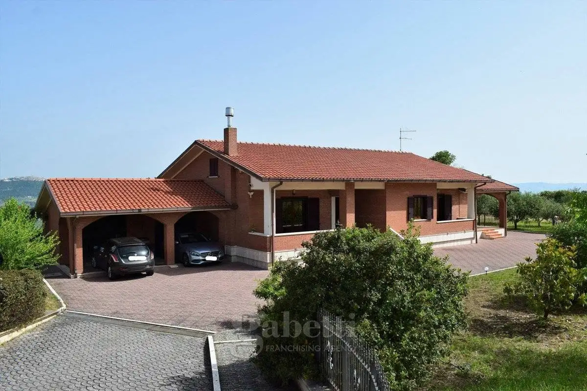 Villa in vendita a Mirabello Sannitico