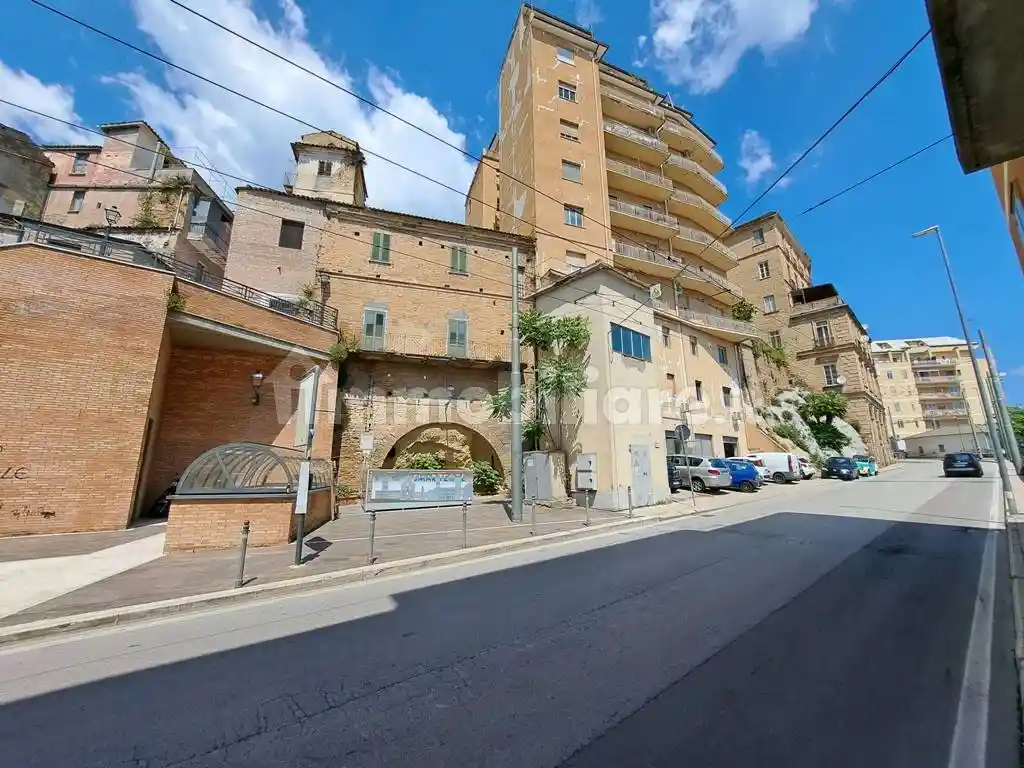 Palazzo - Edificio in Vendita - foto 2