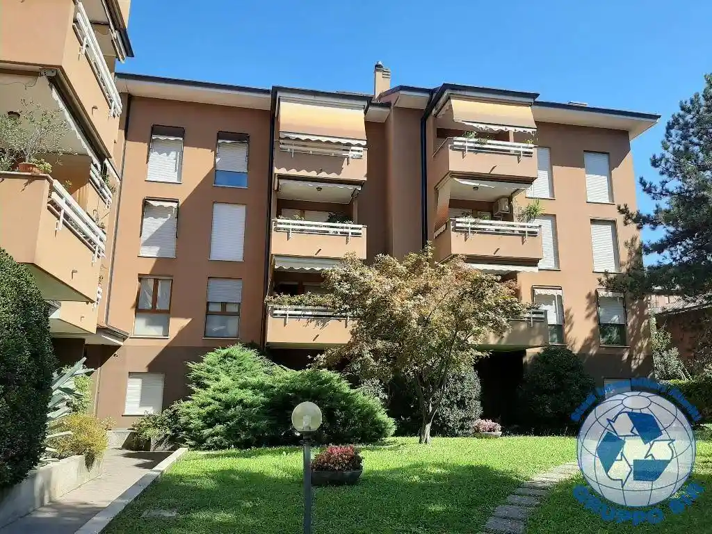 Appartamento in vendita a Monza