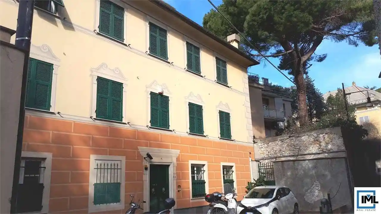 Appartamento in vendita a Genova