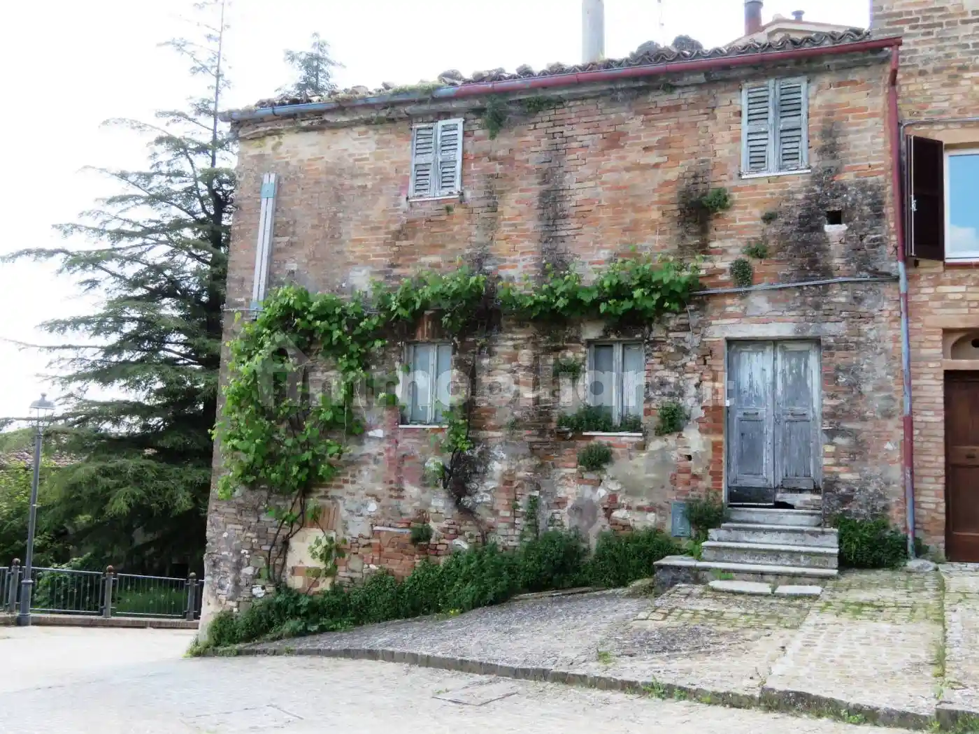 Casa indipendente in vendita a Sarnano