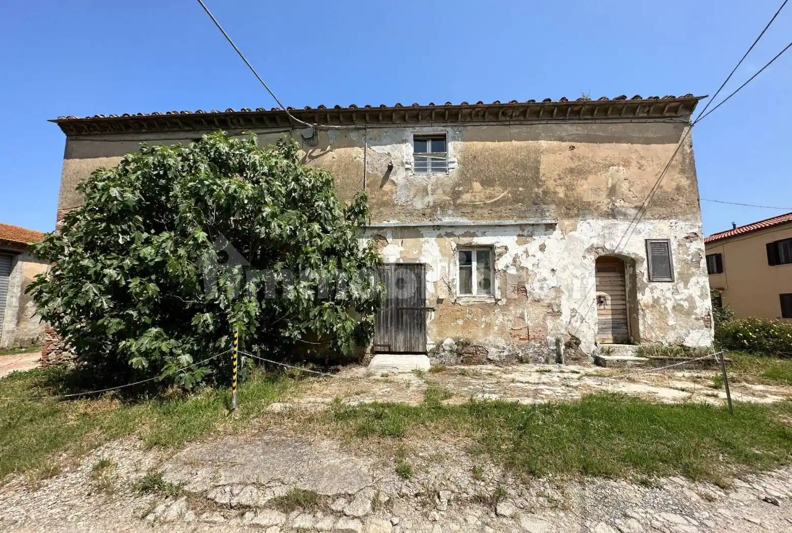 Rustico - Casale in vendita a Collesalvetti