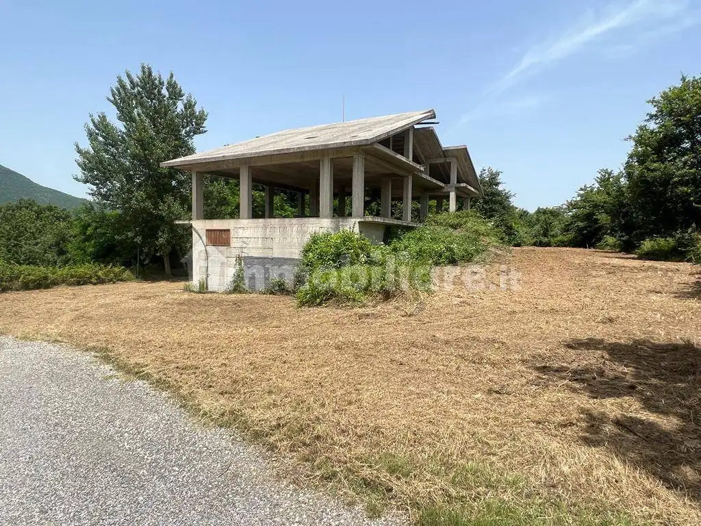 Casa indipendente in vendita a Mignano Monte Lungo
