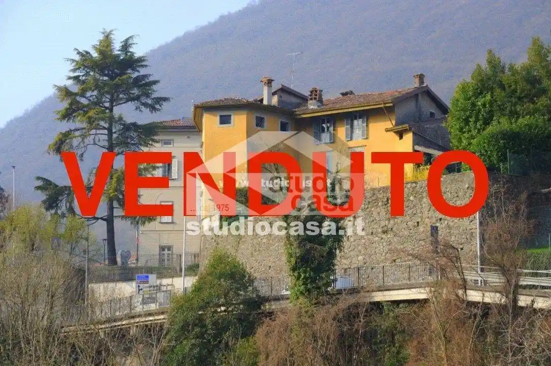 Palazzo - Edificio in vendita a Sovere