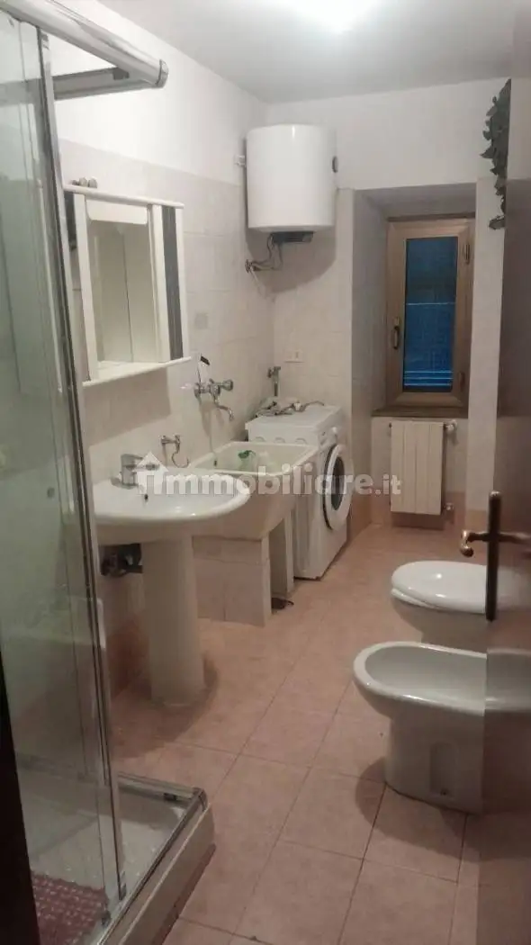 Trilocale Vico Bruciato 29, Centro, Allumiere - foto 4