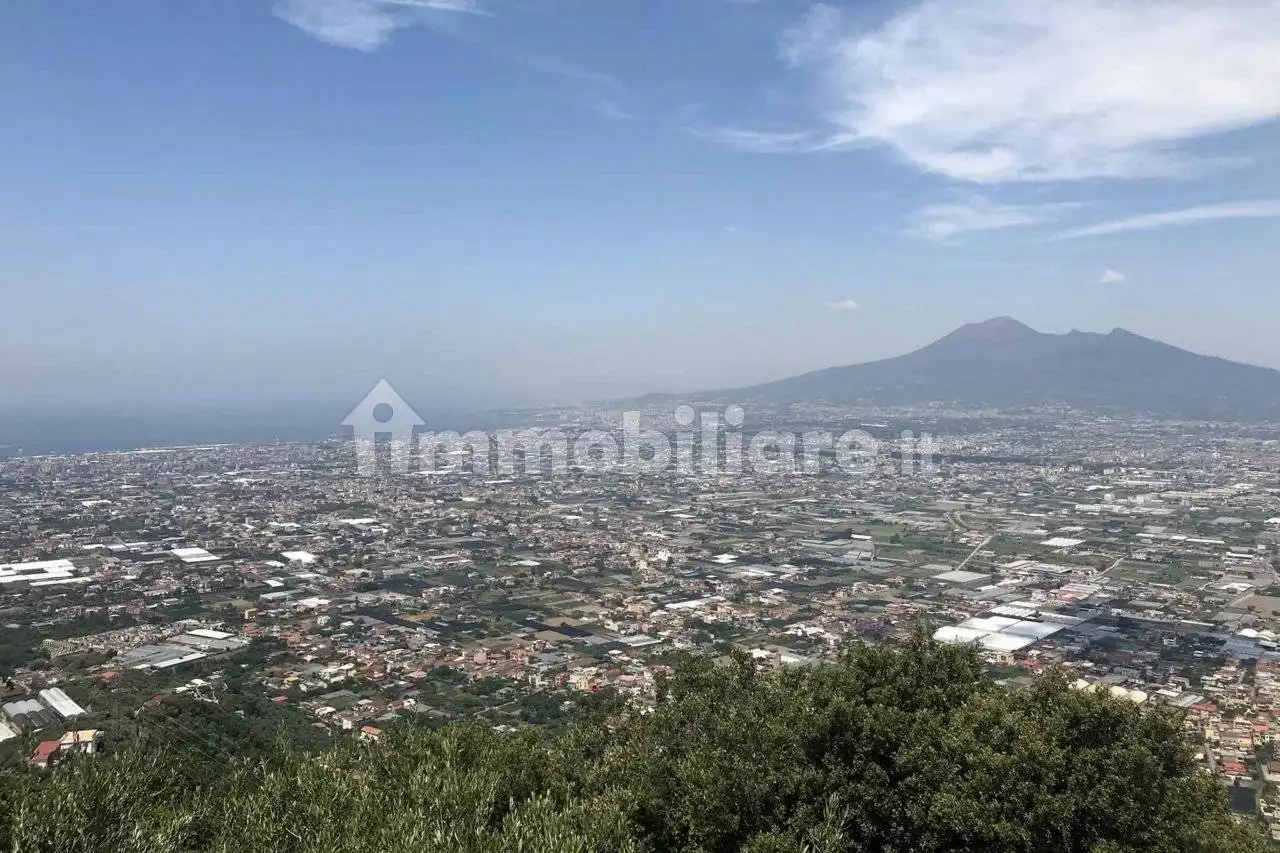 Rustico - Casale in vendita a Lettere