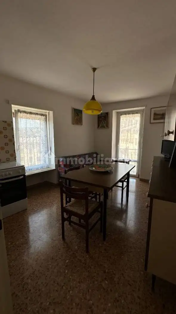 Trilocale via Lessini 32, Centro, Cerro Veronese - foto 3