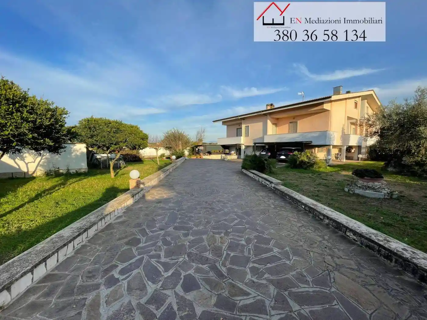 Villa in vendita a Nettuno