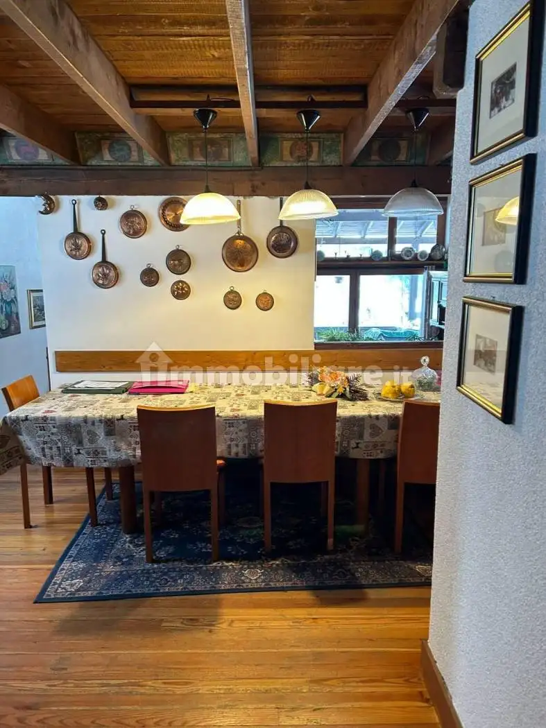 Villa in vendita a Forni di Sotto