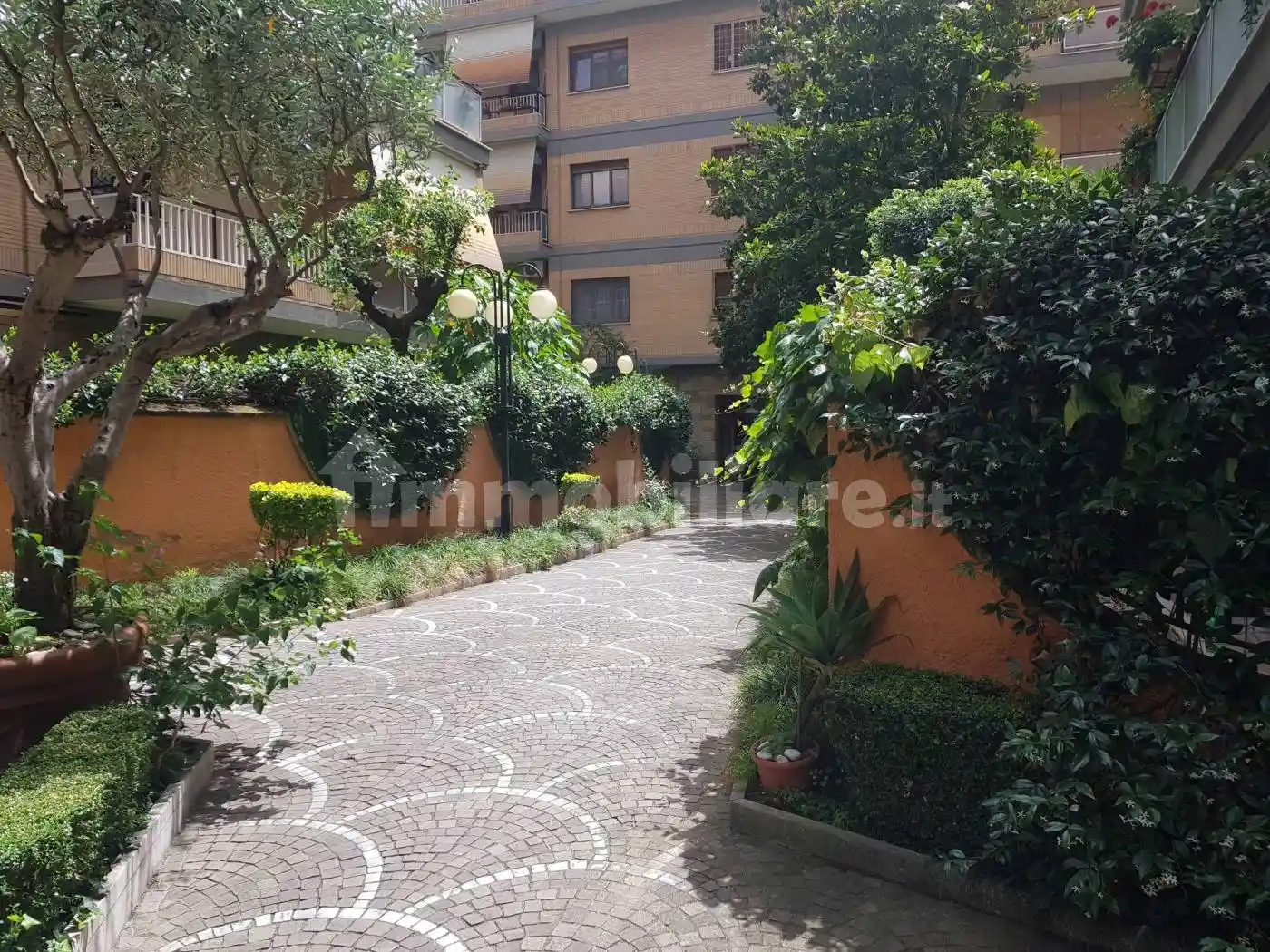 Quadrilocale via Lucio Papirio 147, Appio Claudio - Statuario, Roma - foto 2