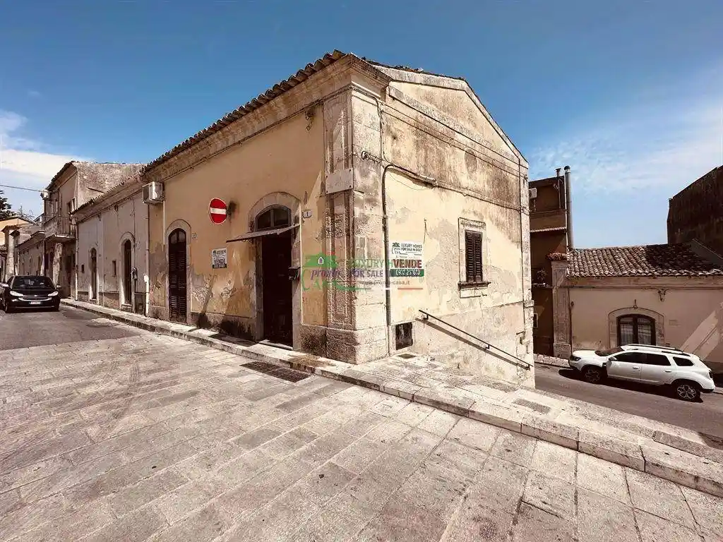 Casa indipendente in vendita a Ragusa